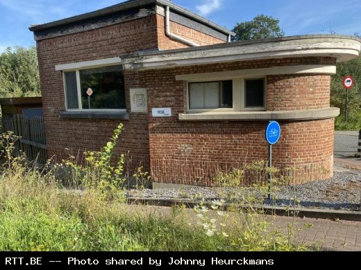 Telephone exchange — 2 Nieuwe Steenweg (Oud gebouw)