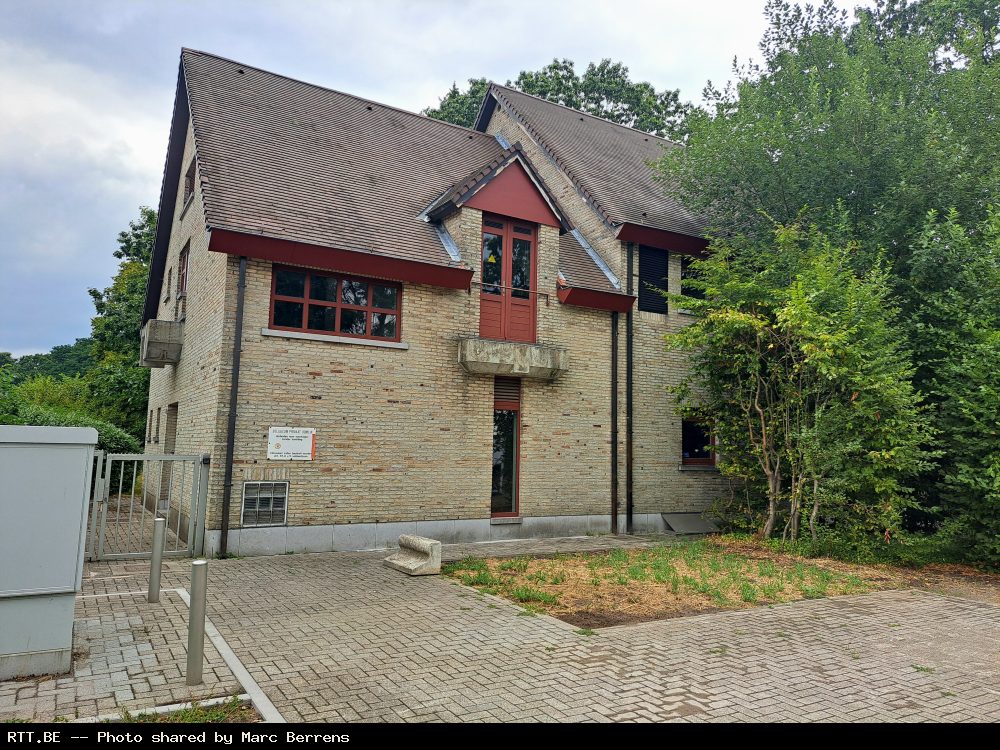 Telephone exchange — Steenweg Op Mol