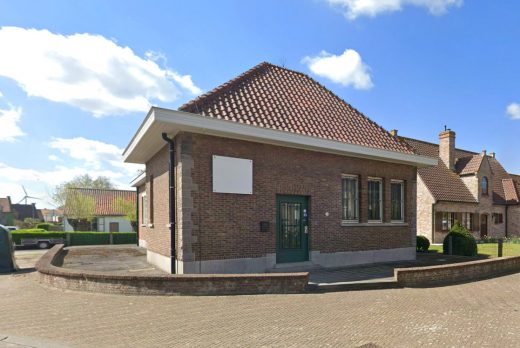 Telephone exchange — Dudzele