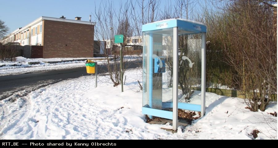 Phone Box Penta Out