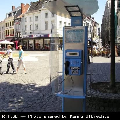 Compact Out Phone Box