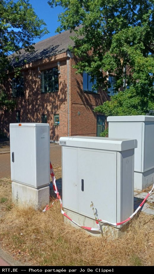 Central téléphonique — Pastoor Paquayln