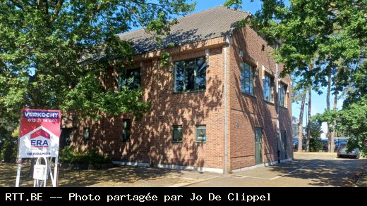 Central téléphonique — Pastoor Paquayln
