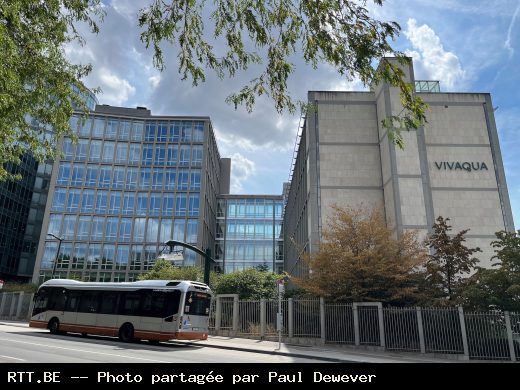 Initialement Telex et Télegramme, par la suite d'autres services. Actuellement repris par Vivaqua.